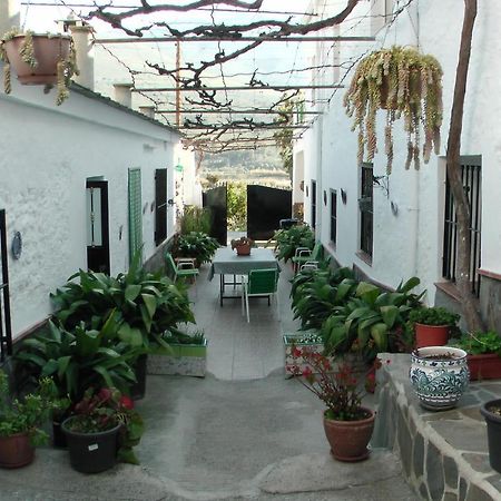 La Granada Pension Orgiva Buitenkant foto